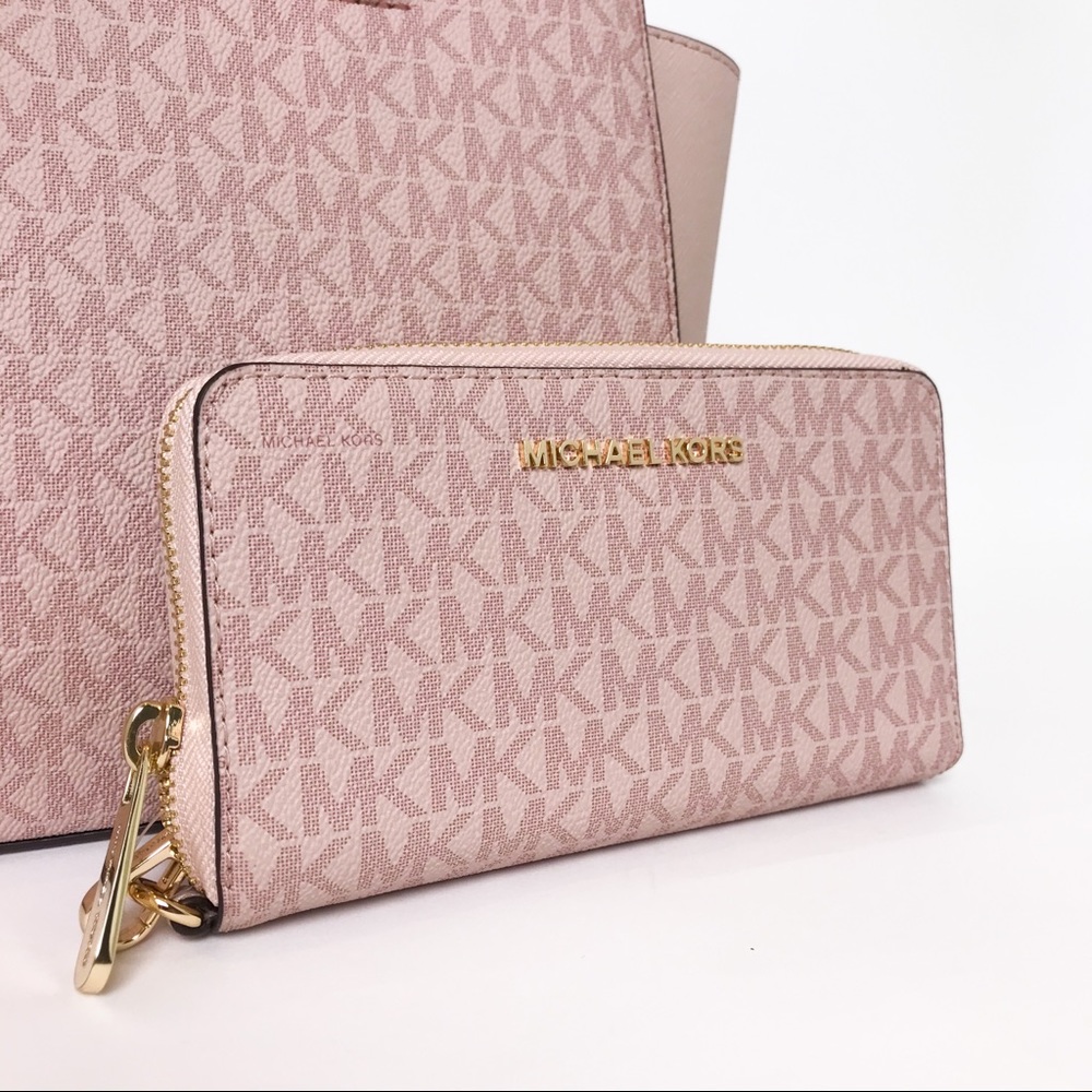 🌸 Michael Kors Selma Med Satchel And Wrislet NWT - Picture 4 of 8